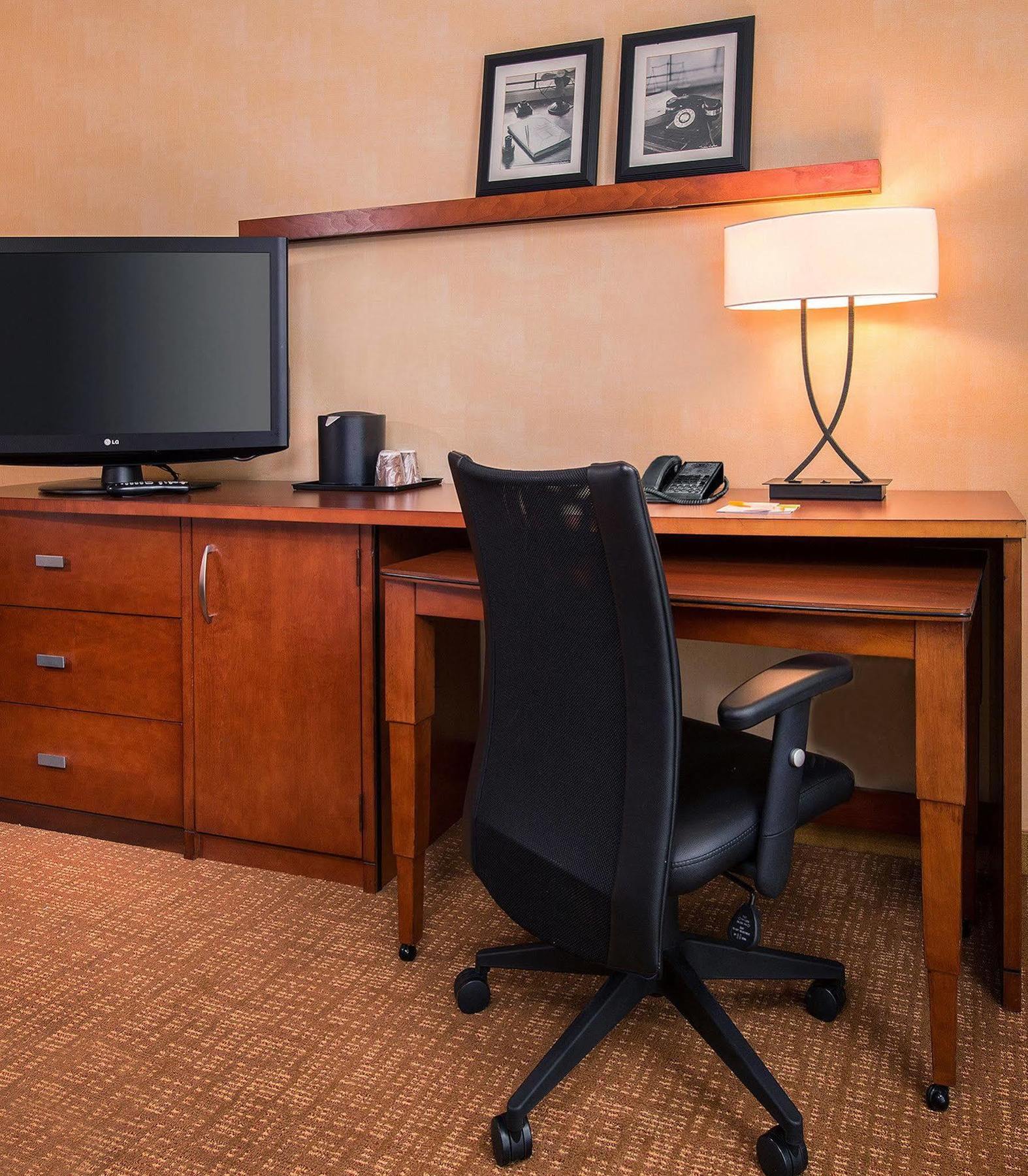 Courtyard By Marriott Dulles Airport Herndon/Reston Extérieur photo